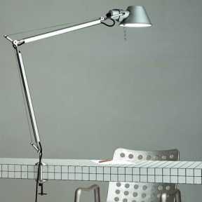 Настольная лампа Artemide A001000+A004100 (Michele De Lucchi, Giancarlo Fassina) TOLOMEO