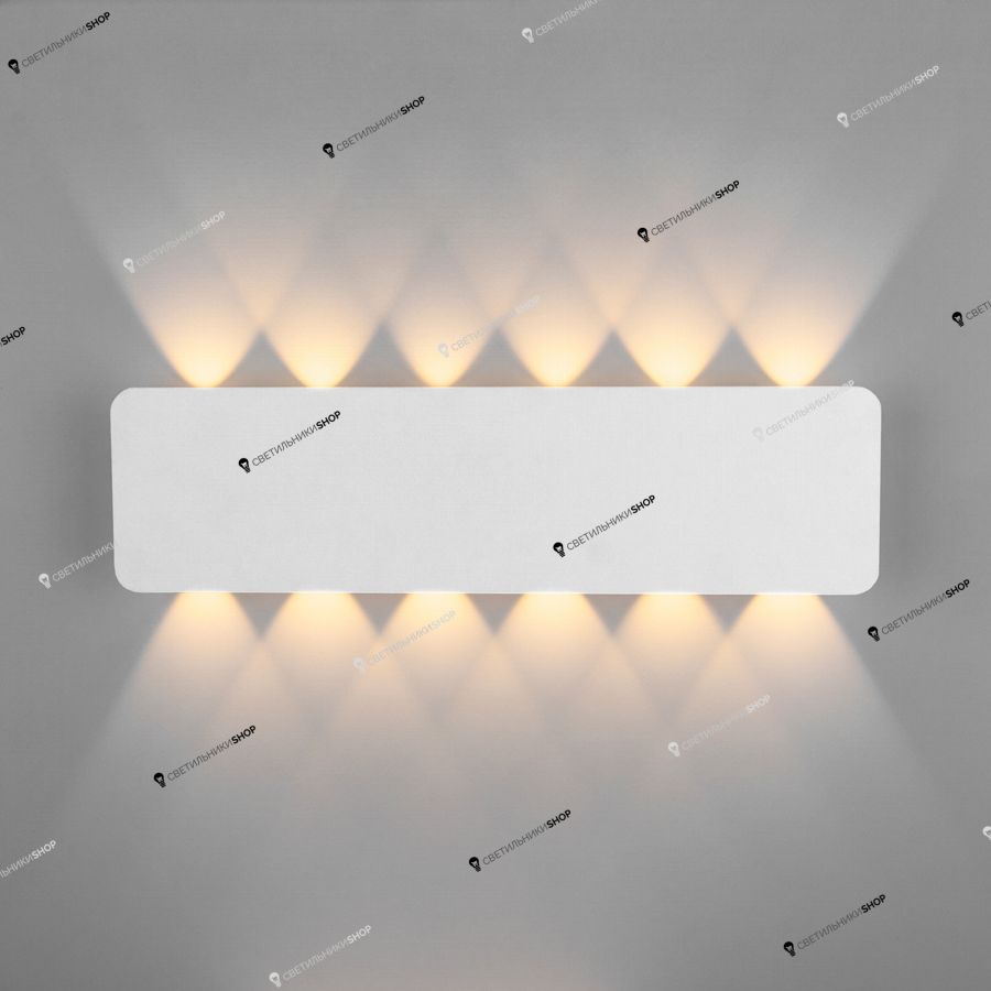 Бра Eurosvet(Angle) 40139/1 LED белый